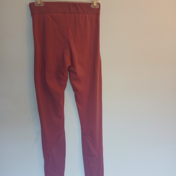 Guess Set Top/ Pants - Picture 9 of 11